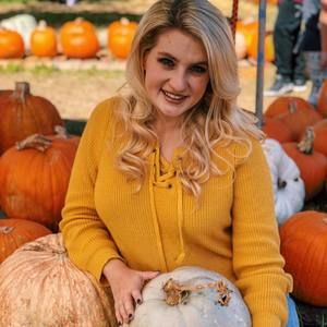 Meet your Posher, Lexi